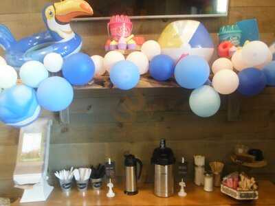 White Mountain Cupcakery