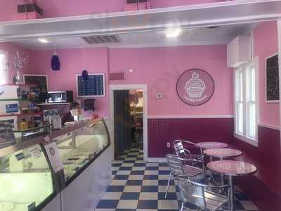 Jojo's Cupcakes & Cream