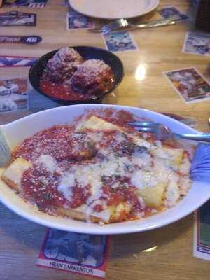 New York's Famous Pizza & Pasta