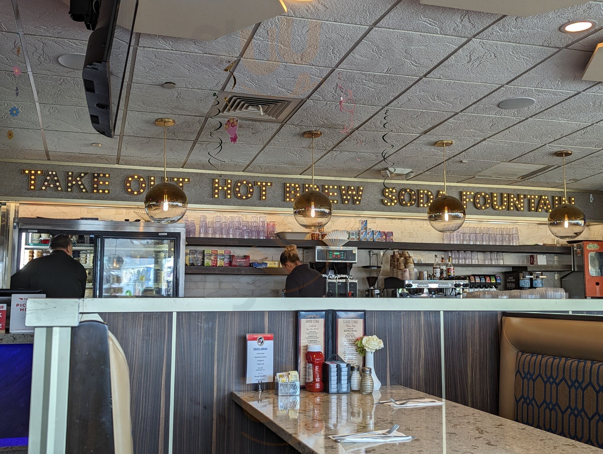 Grand Stage Diner