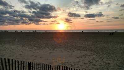 Acropolis Cafe Restaurant