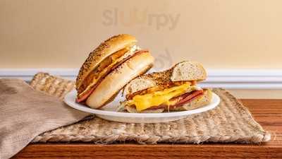 Corner Bagelry And Delicatessen