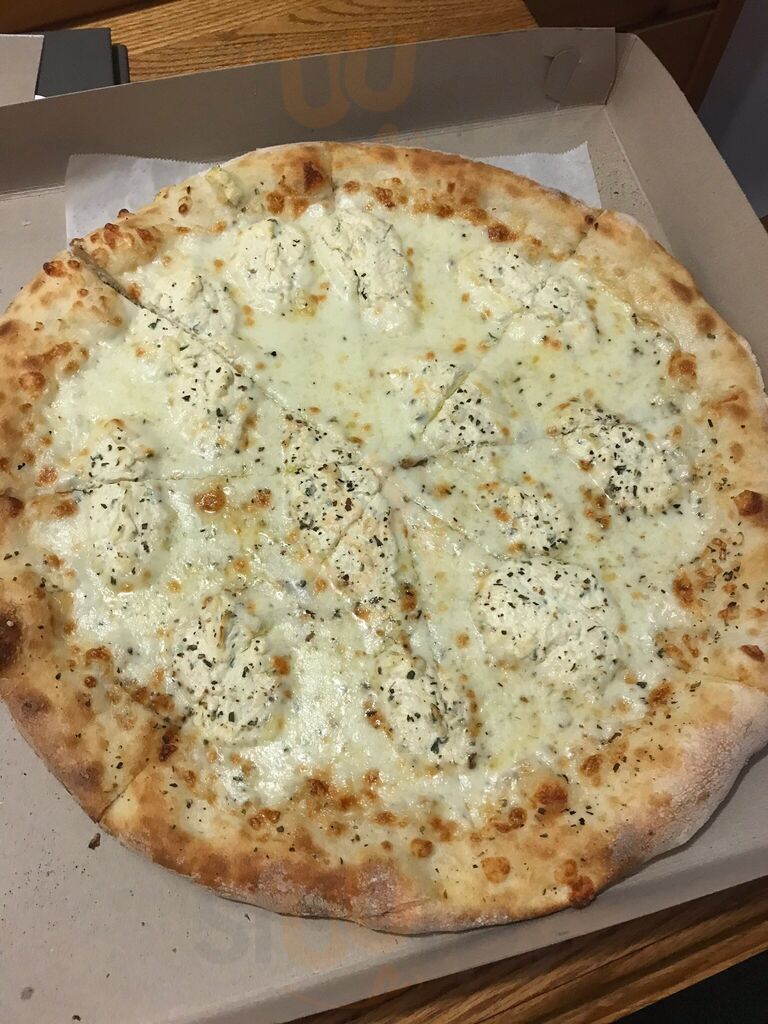 Elvio's Pizzeria & Restaurant