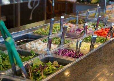 Leaf Salad Bar