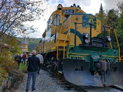 Conway Scenic Railroad - Mountaineer Dining