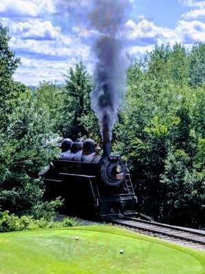 Ledgeview Grill At North Conway Country Club