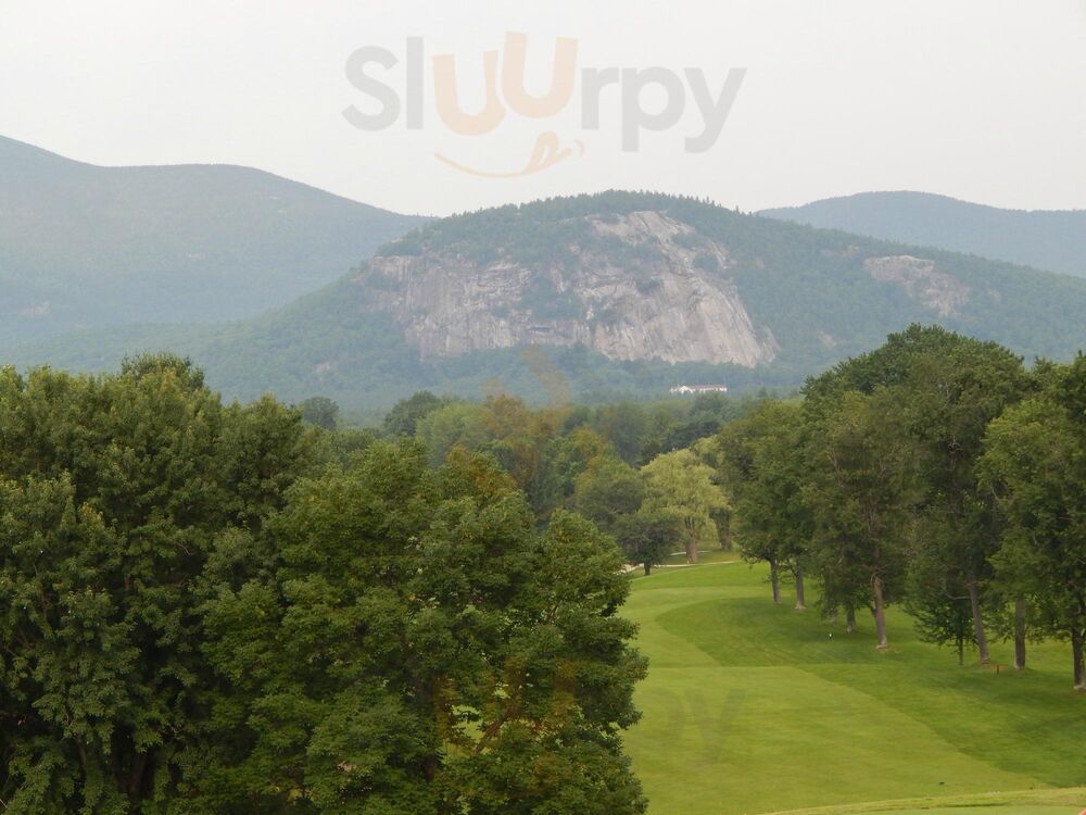 Ledgeview Grill At North Conway Country Club