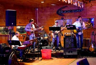 Paul's Tavern And Cabin