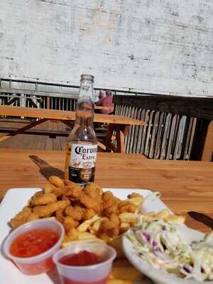 Pier 839 Restaurant & Bar