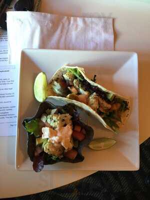 Pier 839 Restaurant & Bar