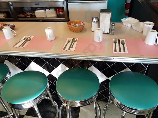 Helen's Diner
