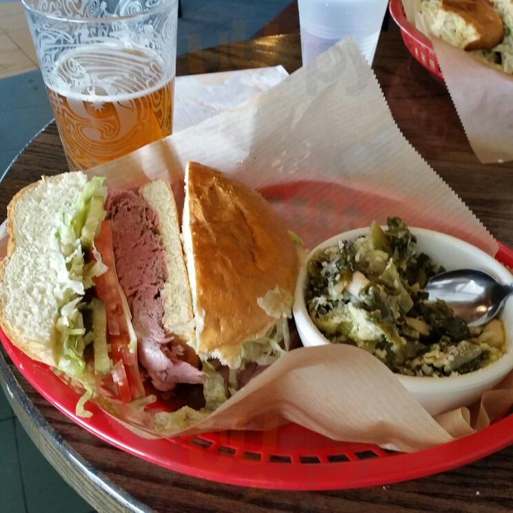 Macri's Deli & Cafe