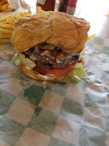 Steerburger Grill & Grub