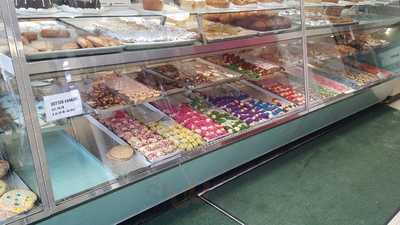 Cieslak's Modern Bakery