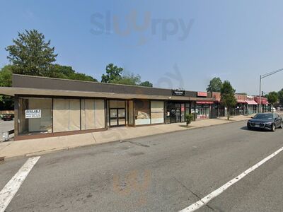 Mezzaluna Pizzeria & Restaurant