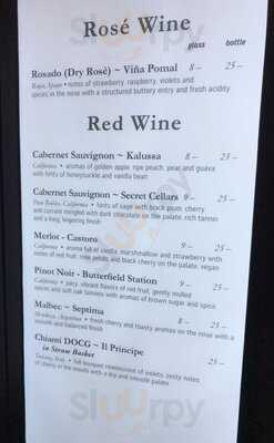 Popei's Clam Bar & Seafood Restaurant