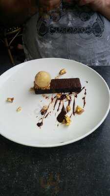 Bistro On The Boulevard