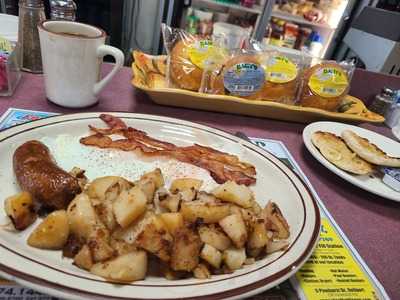 Lindy's Lunchenette Restaurant