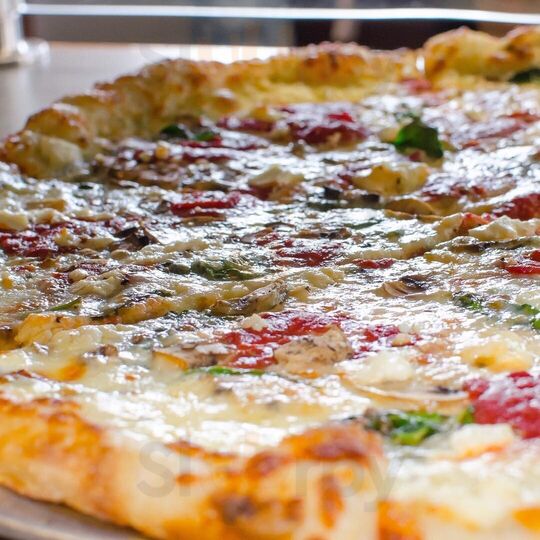 Manolo's Pizza & Empanadas