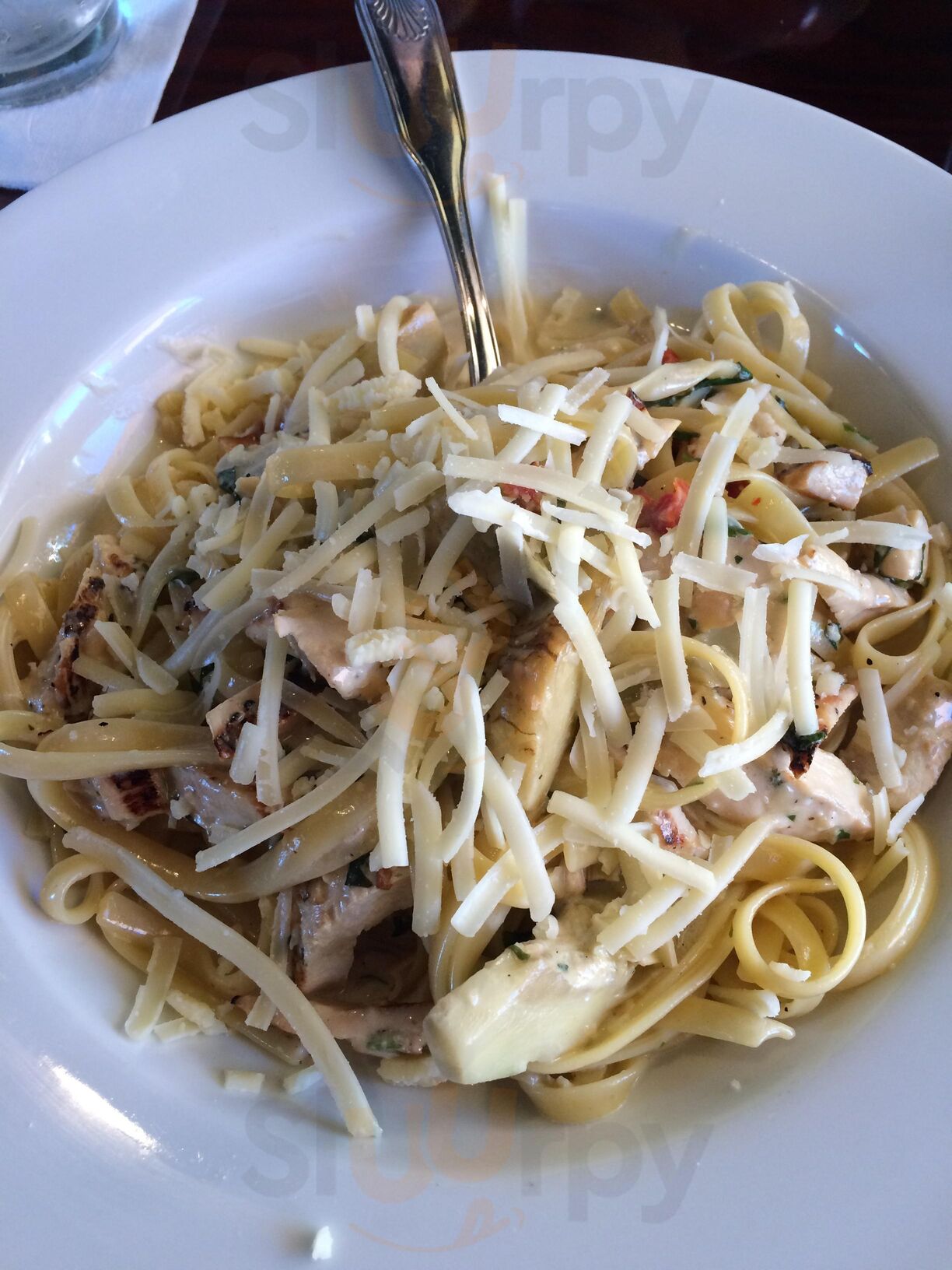 Tannins Restaurant And Wine Bar
