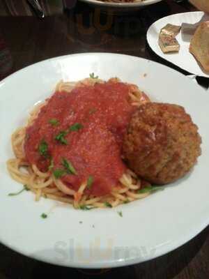 D'cocco's Pizzeria Restaurant