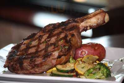 Elliot's On The Mile