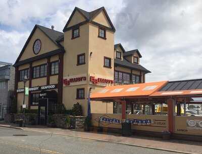 Elliot's On The Mile