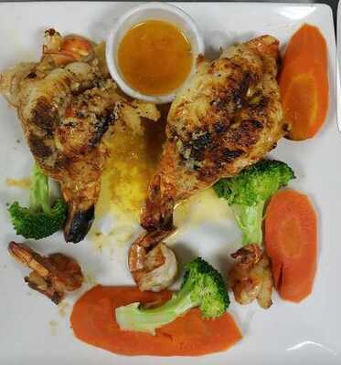 Mi Casa Dominican Restaurant And Bar