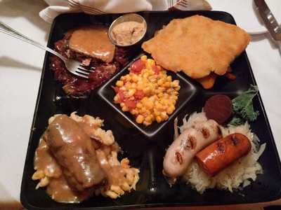 Fritzl's European Restaurant & Pub