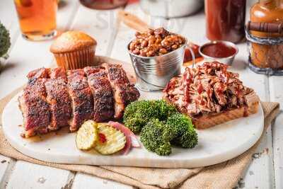 Famous Dave's Bar-b-que