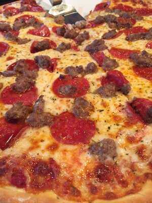 Shoeless Joe's Ale House & Grille