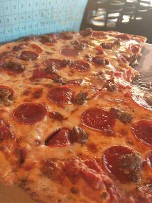 Shoeless Joe's Ale House & Grille