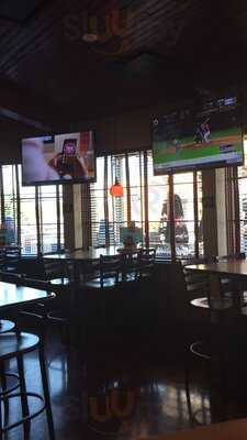 Shoeless Joe's Ale House & Grille