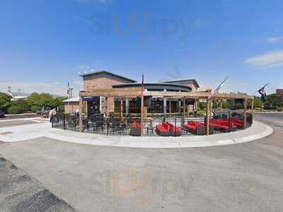 Shoeless Joe's Ale House & Grille