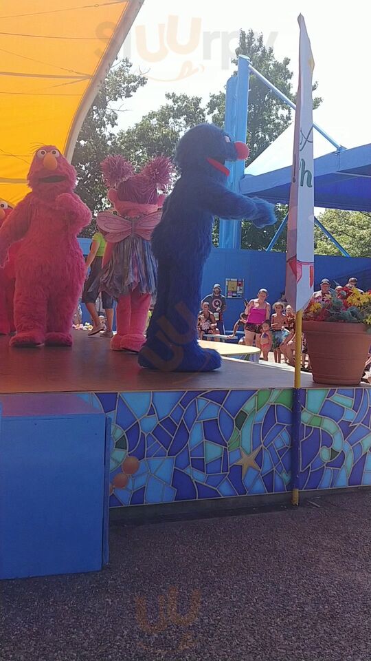 Captain Ernie's Bistro