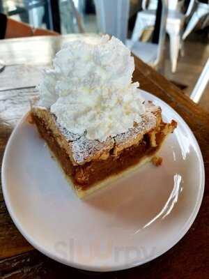 Trummer's Coffee & Wine Bar