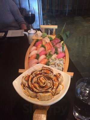 Sakura Japanese Grill & Sushi Bar