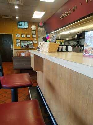 Huddle House