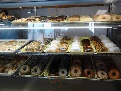 Happy Daze Donuts & Pastries