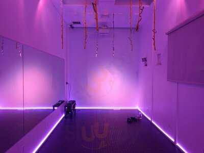 Mint Restaurant, Juicery And Yoga