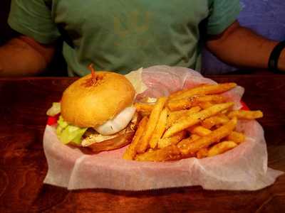 Borgatas Bar And Grill