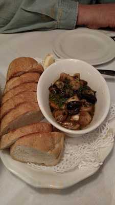 Kathy's Lakeside Inn