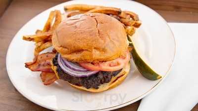 American Tap & Eatery