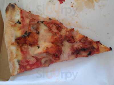 Branchinelli's Pizza & Restaurant