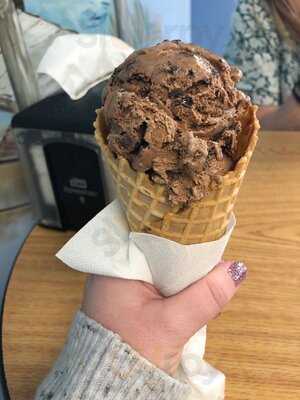 Burneys Bakery & Ice Cream