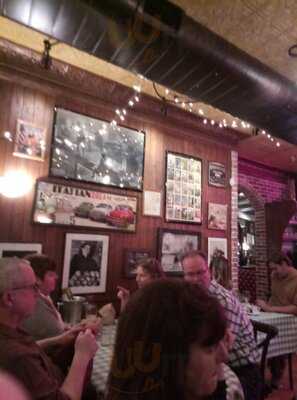 Solano's Lincoln Lounge