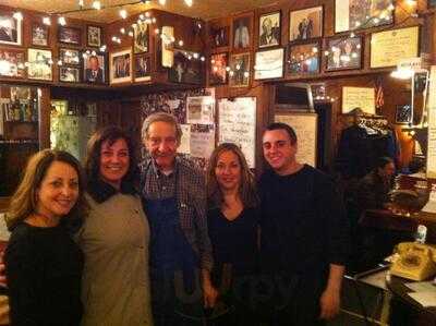 Solano's Lincoln Lounge