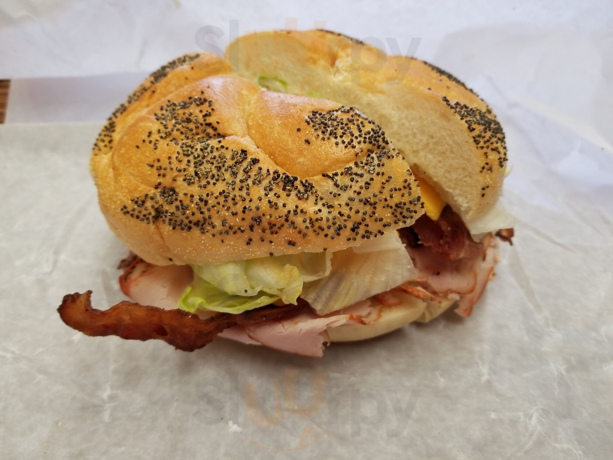 M And R Deli