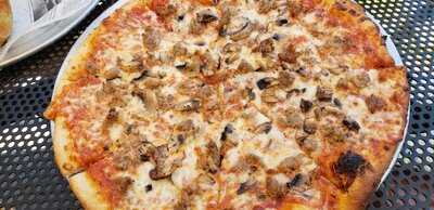 Dry Street Pub & Pizza