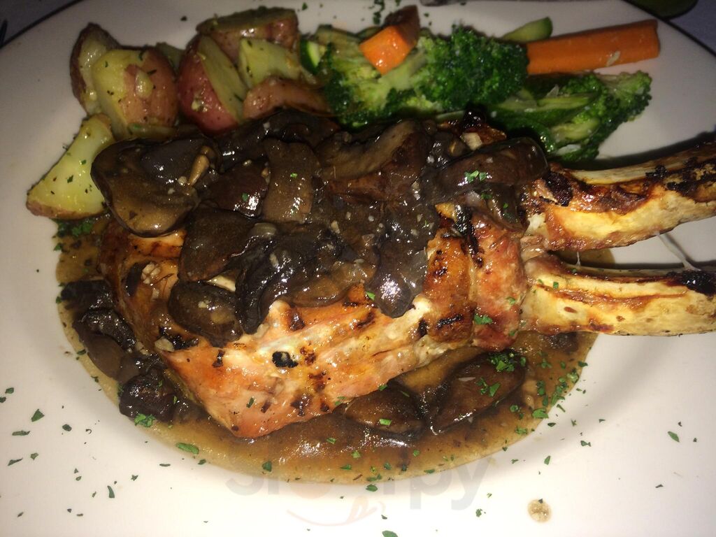 Amadeus Italian Restaurant And Piano Bar